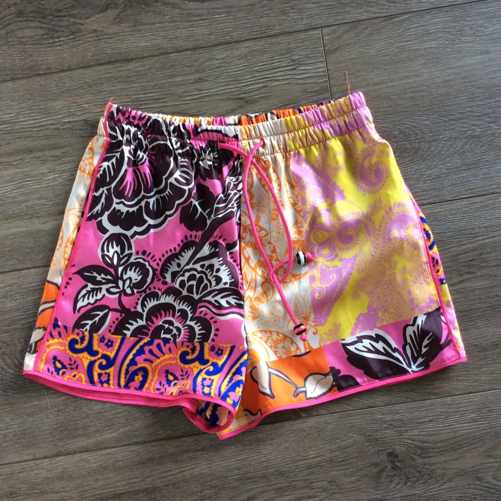 ZARA SHORTS SMALL